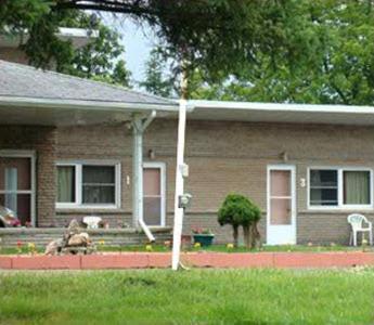 Ancaster Pleasant Stay Motel מראה חיצוני תמונה