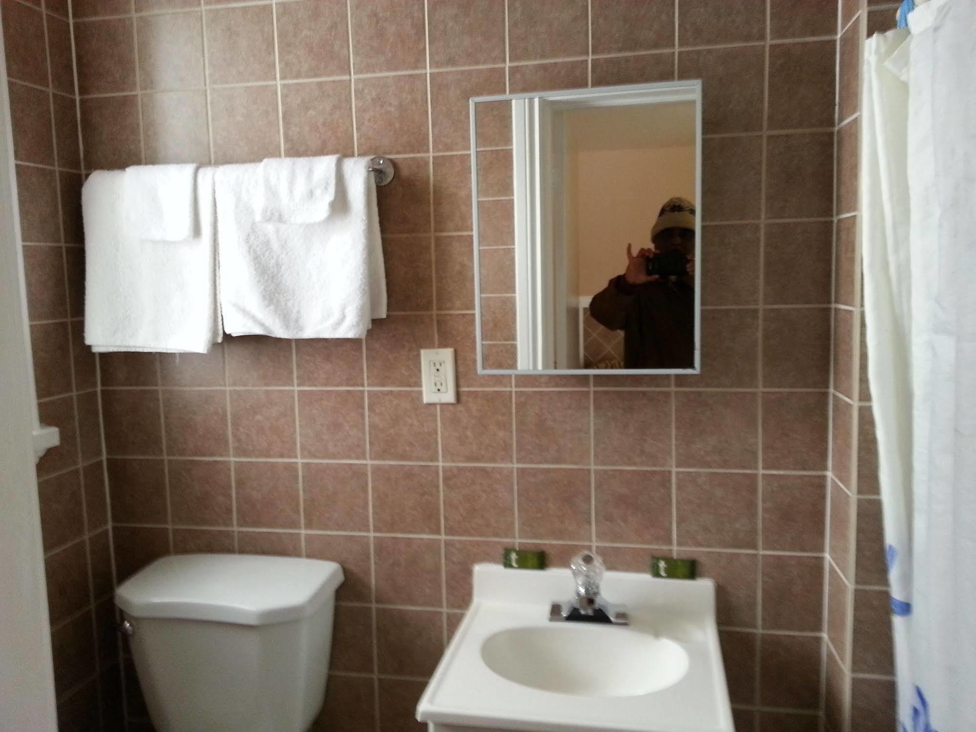Ancaster Pleasant Stay Motel מראה חיצוני תמונה