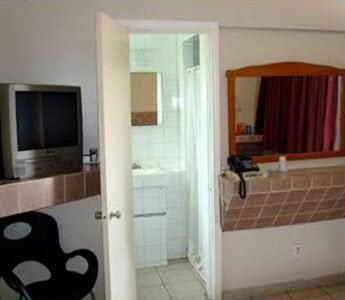 Ancaster Pleasant Stay Motel מראה חיצוני תמונה